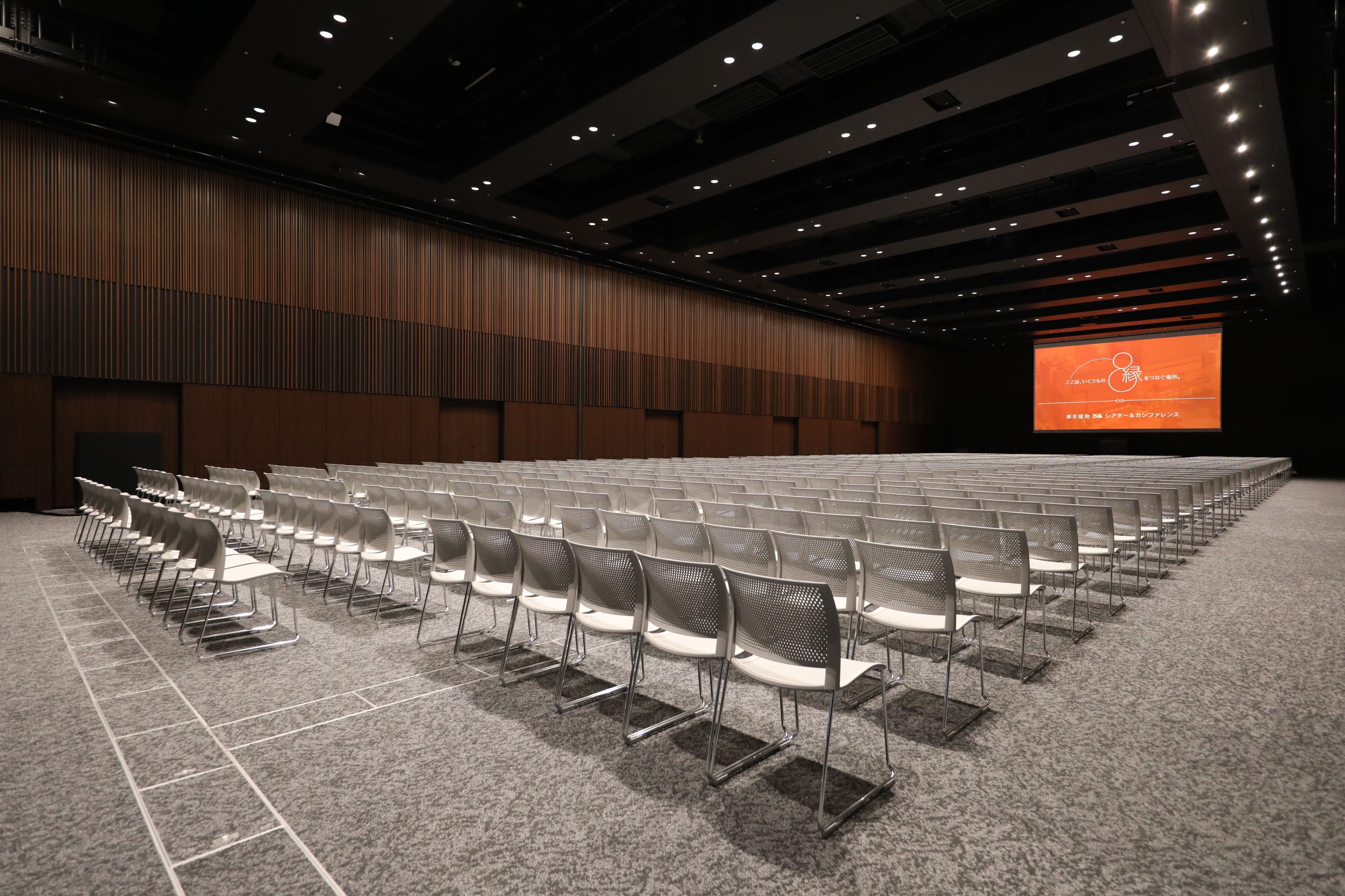 TO YAESU HALLシアター形式