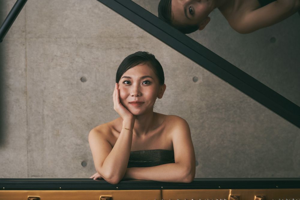 Aimi Kobayashi_(c)HOSOO CO., LTD.