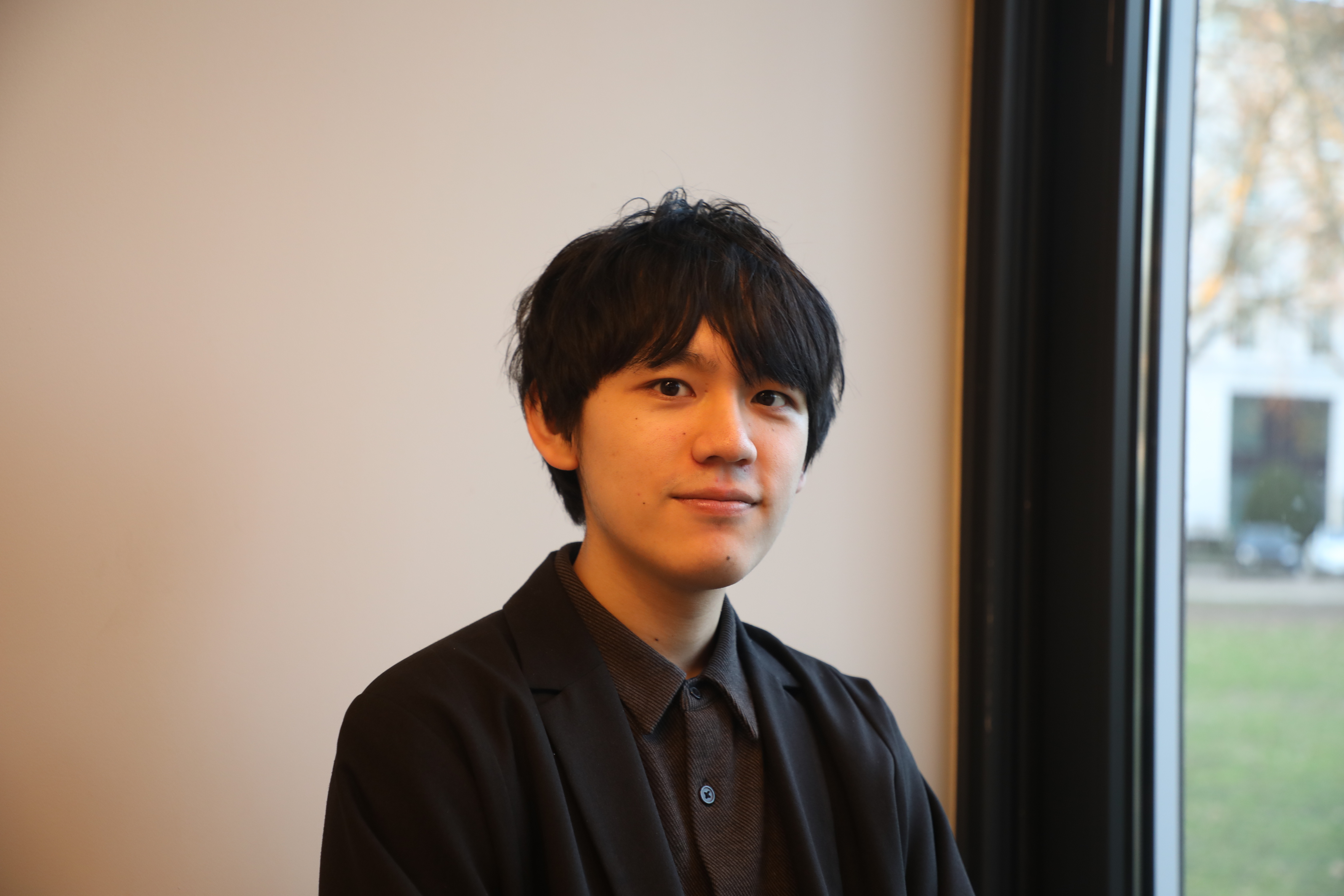 ピアニスト亀井聖矢インタビュー。6月にドレスデン・フィルと《皇帝》を共演