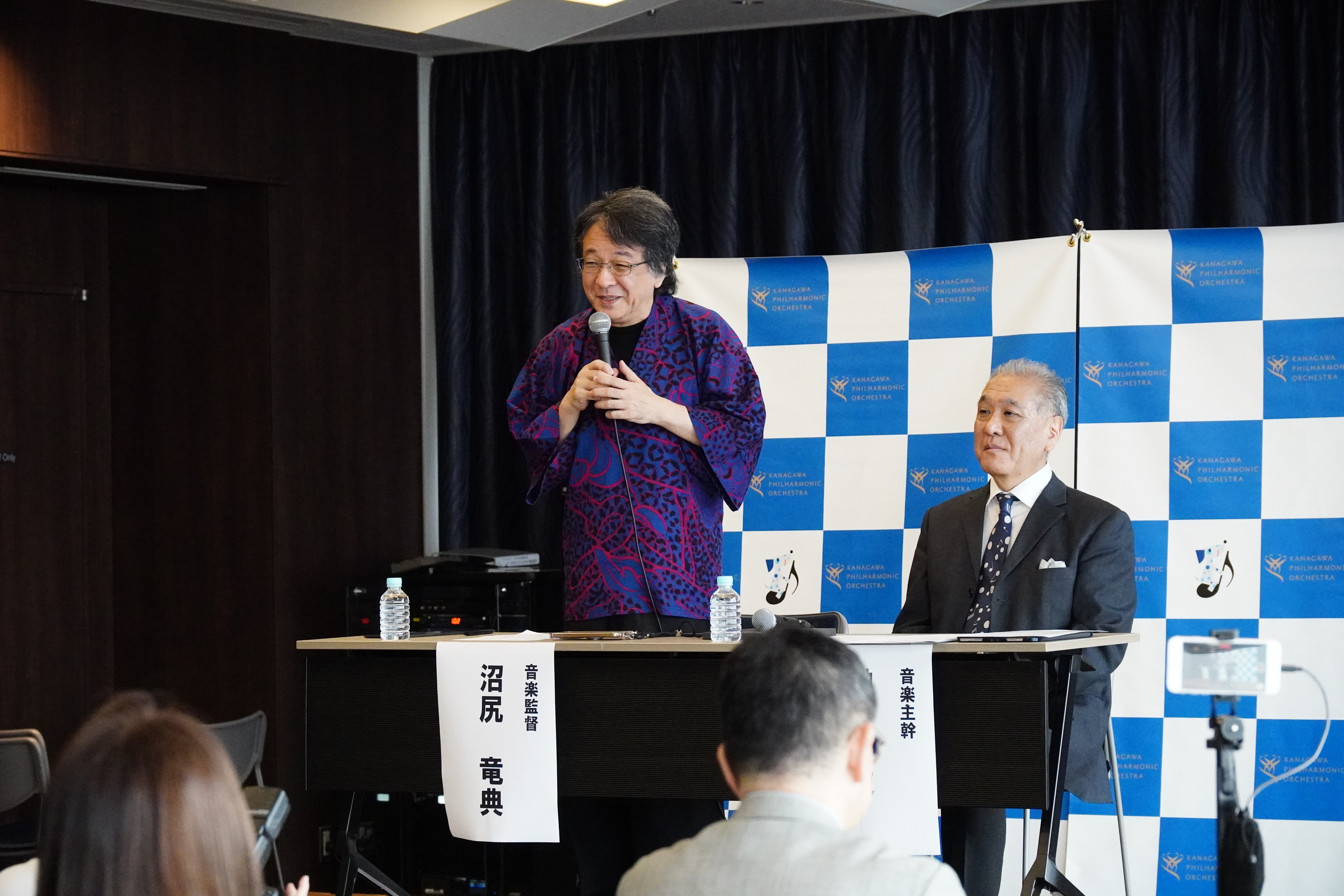 記者会見の様子