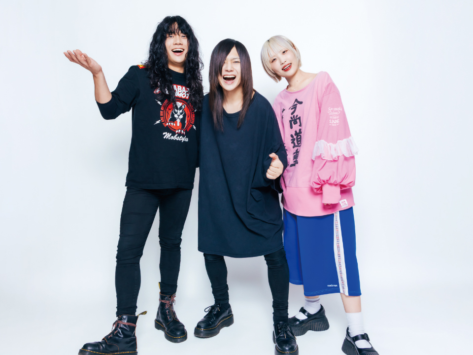ヤバイTシャツ屋さん
